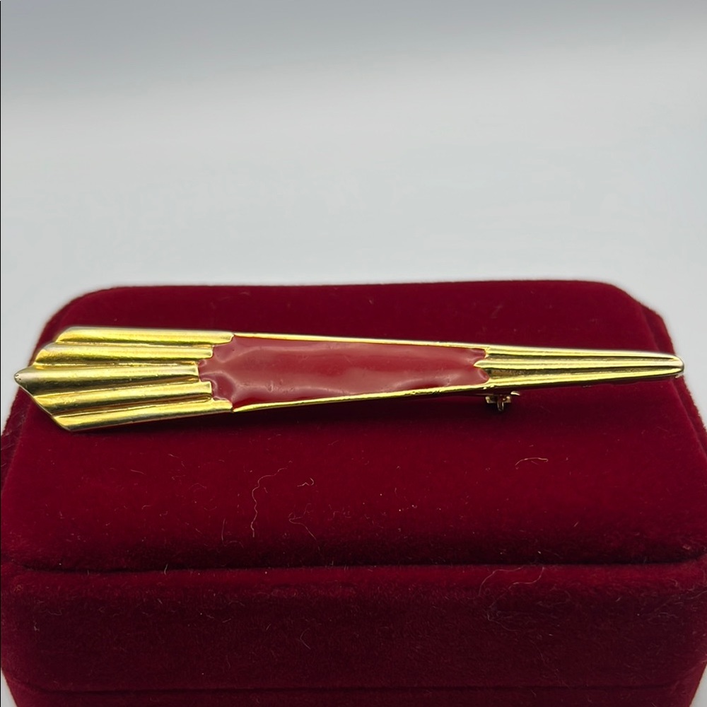 27 Gold and Red Art Decor Inspired Brooch
